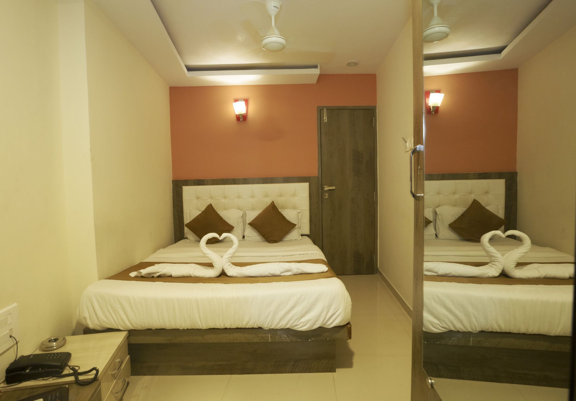 Hotel Grace Inn Bombay Esterno foto
